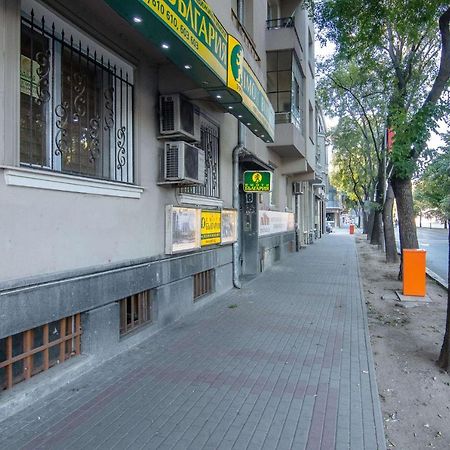 Central Shabby Chic Flat Close To Paid Parking Varna Exterior foto