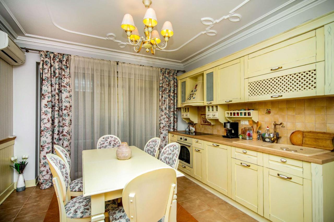 Central Shabby Chic Flat Close To Paid Parking Varna Exterior foto