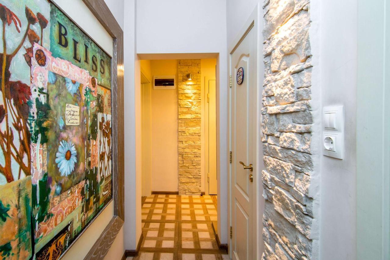 Central Shabby Chic Flat Close To Paid Parking Varna Exterior foto